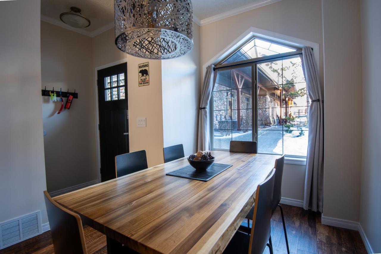 Renovated Chalet At Mystic Springs, Mountain Views, Pets Welcome! Canmore Eksteriør billede